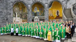 I vescovi francesi riuniti nella plenaria a Lourdes il 7 novembre 2023 / Chiesa Cattolica in Francia