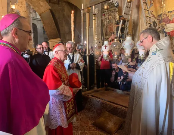 Le foto dell'ingresso al Santo Sepolcro del Cardinale Filoni  |  | OESSH 