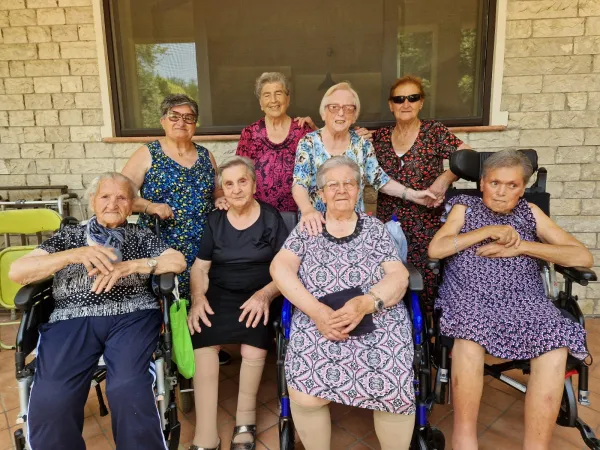 Gli anziani della casa di riposo Villa Gioia a Priverno |  | Villa Gioia
