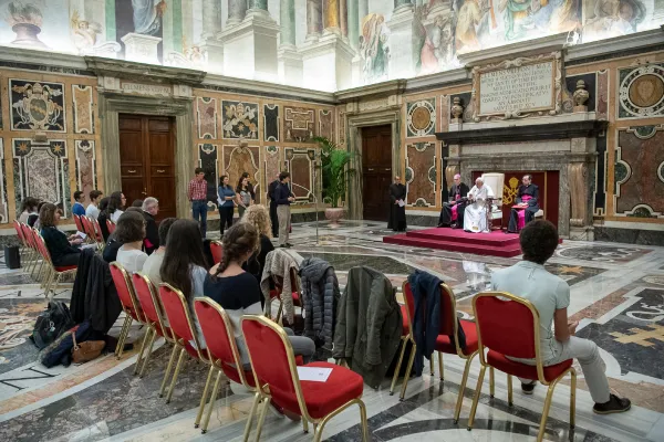 Papa Francesco incontra i giovani della diocesi di Viviers, Sala Clementina, Palazzo Apostolico Vaticano, 29 ottobre 2018 / Vatican Media / ACI Group 