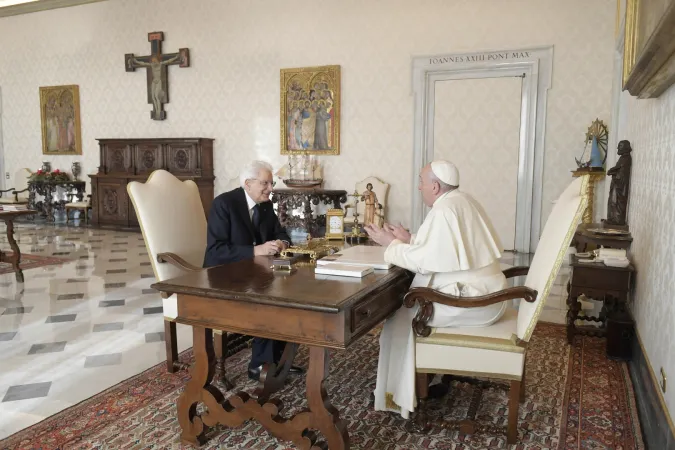 Il Presidente Mattarella e il Papa |  | quirinale.it