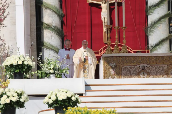 Papa Francesco, Messa di Pasqua e Benedizione Urbi et Orbi |  | Martha Calderon CNA