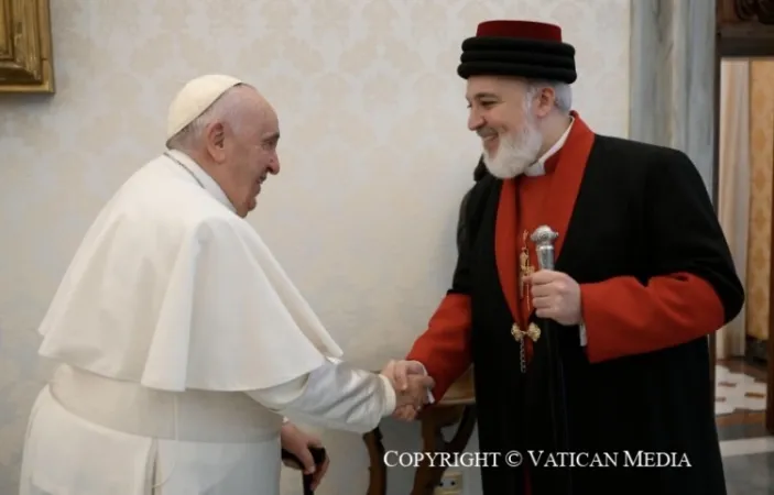 Papa Francesco e il Patriarca della Chiesa Assira d’Oriente |  | Vatican Media / ACI Group