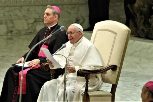 Papa Francesco durante una udienza in Aula Paolo VI / Lucia Ballester / ACI Group