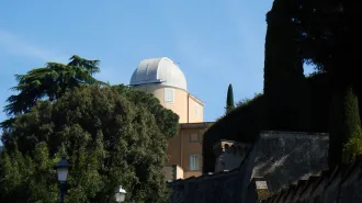In Vaticano si discute come gestire le pietre venute dallo spazio