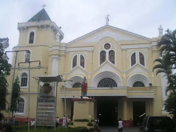 La cattedrale della diocesi di Lucena nelle Filippine  |  | Wikipedia