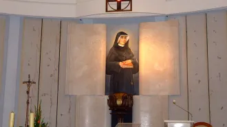 Santa Faustina Kowalska e la coroncina della Divina Misericordia