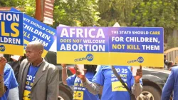 Protestanti in piazza contro la conferenza di Nairobi su "Accelerare la promessa" / CitizenGo