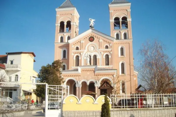 La chiesa dedicata a San Michele Arcangelo a Rakovsky, in Bulgaria, che Papa Francesco visiterà il prossimo 6 gennaio  / WIkimedia Commons