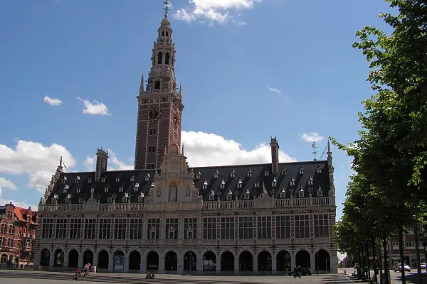 L'università cattolica di Lovanio in Belgio / Pubblico dominio, https://commons.wikimedia.org/w/index.php?curid=165222