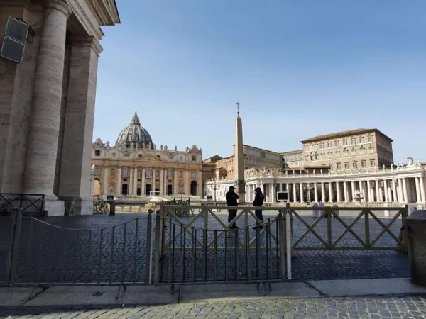 Piazza San Pietro | Una immagine di piazza San Pietro durante la quarantena | EWTN