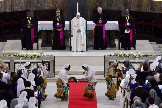Il Papa nella Cattedrale a Maputo  |  | Edward Pentin / ACI Group