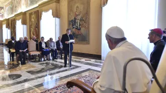 Papa Francesco ricorda l’immensa compassione per i poveri del Beato Chevrier