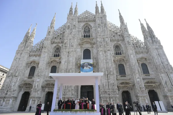 Papa Francesco a Milano, l'Angelus davanti il Duomo, Milano, 25 marzo 2017 / L'Osservatore Romano / ACI Group