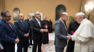 Papa Francesco chiede dialogo in Palestina e attenzione per la comunità cristiana