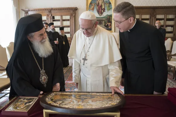 Papa Francesco incontra il Patriarca Theophilos III, Palazzo Apostolico, 23 ottobre 2017  / L'Osservatore Romano / ACI Group