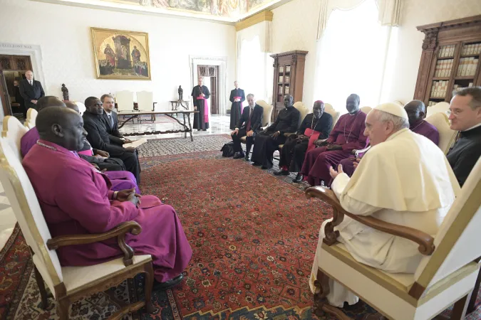 Papa Francesco incontra una delegazione del Consiglio delle Chiese del Sud Sudan, Sala del Concistoro, Palazzo Apostolico Vaticano, 23 marzo 2018 | Vatican Media / ACI Group