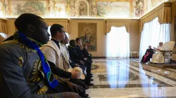 Papa Francesco con gli studenti del Pontificio Collegio Urbano, Palazzo Apostolico Vaticano, 21 gennaio 2023 / Vatican Media / ACI Group