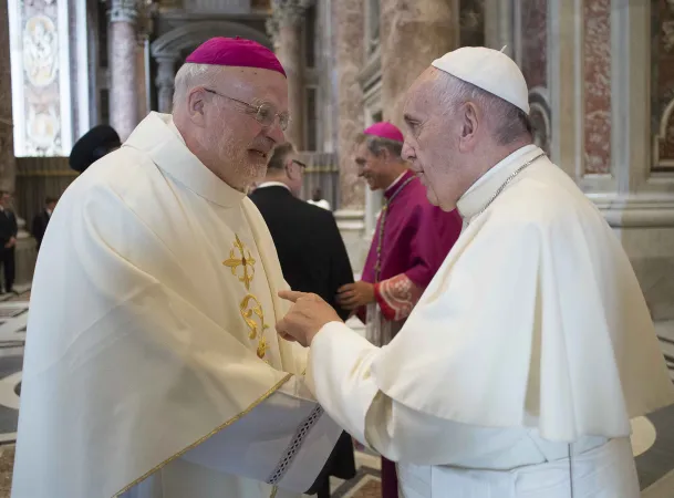 Il vescovo Arborelius saluta il Papa |  | Osservatore Romano 