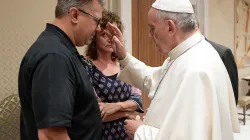 Il Papa incontra i genitori di Beau Solomon / L'Osservatore Romano / ACI Group