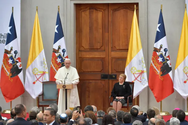 Papa Francesco tiene il discorso nella sede presidenziale della Moneda a Santiago del Cile, nel primo discorso del suo viaggio in Cile e Perù, Santiago del Cile, 16 gennaio 2018 / Vatican Media / ACI Group
