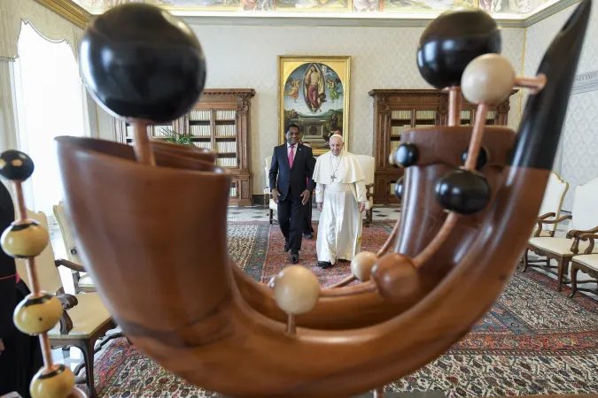 Il Papa e il Presidente dello Zambia  |  | Vatican Media 