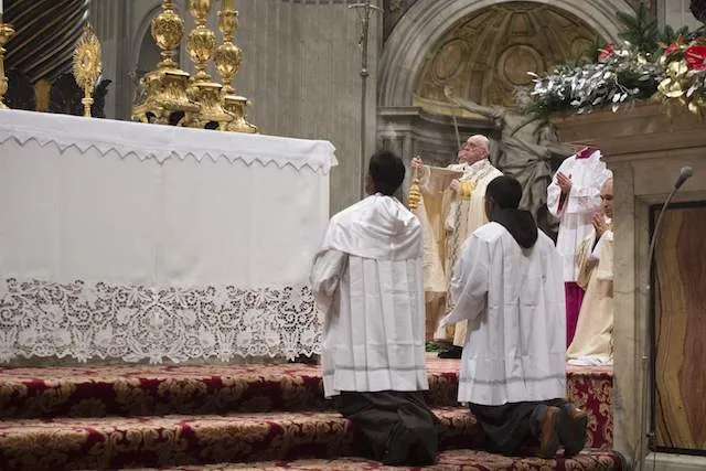 Papa Francesco all' adorazione eucaristica |  | Osservatore Romano / Aci Group