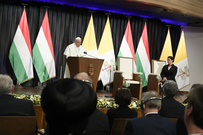 Papa Francesco all'incontro con le autorità, Budapest, 28 aprile 2023 | Vatican Media / ACI Group