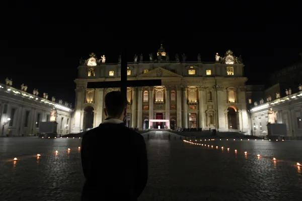 La Via Crucis sul Sagrato di San Pietro, Pasqua 2021 / Vatican Media / ACI Group