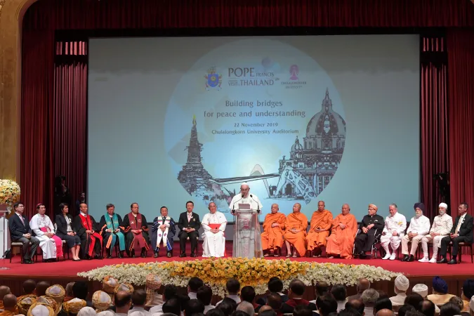 Papa Francesco con i leader religiosi di Thailandia, Università Chulanongkorn, Bangkok, 22 novembre 2019
 | Vatican Media / ACI Group