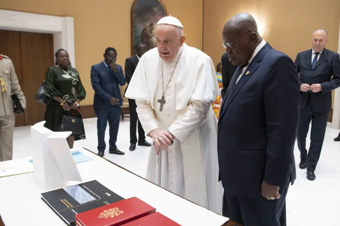 Papa Francesco e il presidente del Ghana Nana Addo Akufo-Addo, |  | Vatican Media