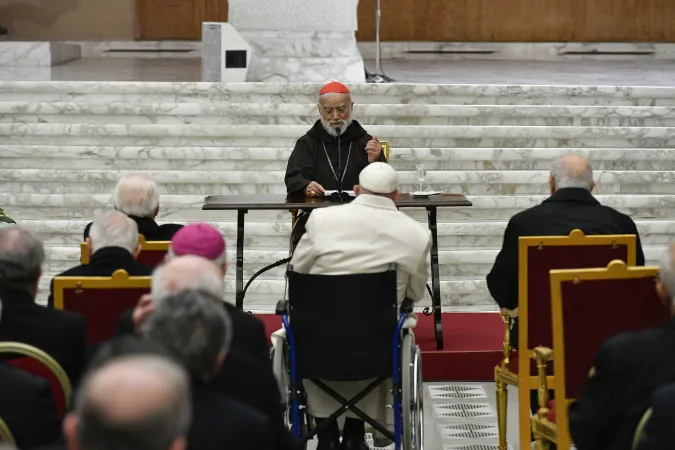 Il cardinale Cantalamessa tiene la predica di Quaresima con Papa Francesco |  | Vatican Media