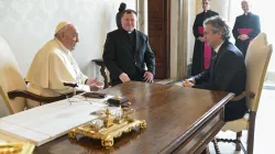Papa Francesco e il primo ministro sloveno Golob, Palazzo Apostolico Vaticano, 17 dicembre 2022 / Vatican Media / ACI Group