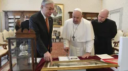 Papa Francesco e il presidente kazako Tokayev, Palazzo Apostolico Vaticano, 19 gennaio 2024 / Vatican Media / ACI Group