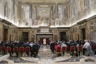 Papa Francesco riceve in udienza con il capitolo dei Missionari dei Sacri Cuori, 2 ottobre 2023 / Vatican Media / ACI Group