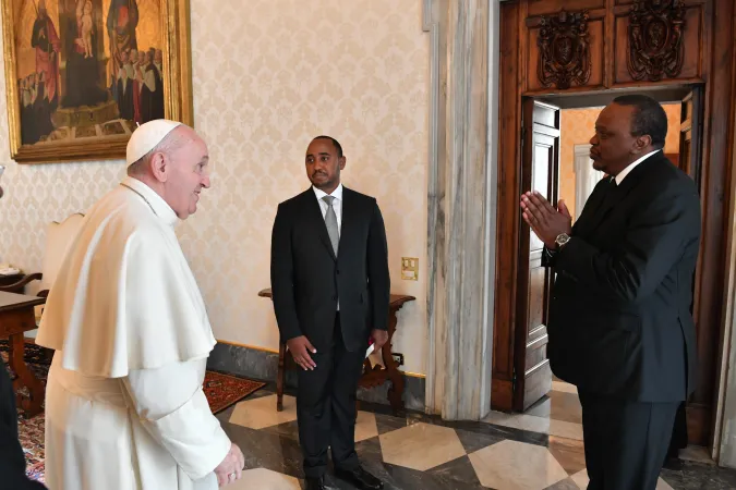 Papa Francesco e il Presidente del Kenya Uhuru Kenyatta |  | Vatican Media 