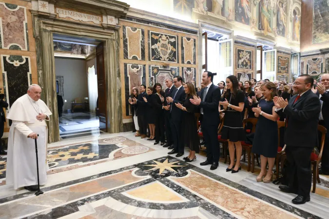 Papa Francesco con i membri del Consejo Empresarial de America Latina, Palazzo Apostolico Vaticano, 1 giugno 2023 | Vatican Media / ACI Group