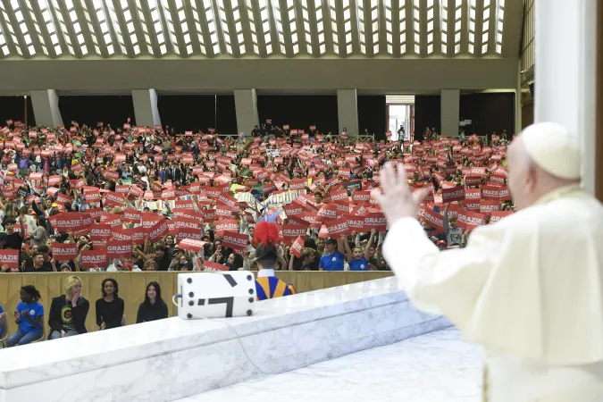 Papa Francesco e le Scuole per la Pace |  | Vatican Media