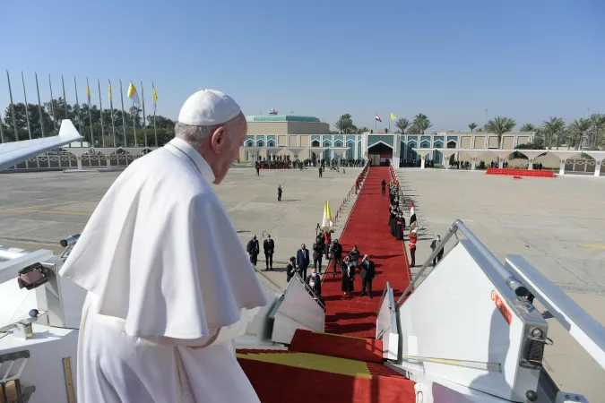 Papa Francesco in Iraq | Papa Francesco in partenza dall'Iraq, aeroporto di Baghdad, 8 marzo 2021 | Vatican Media / ACI Group