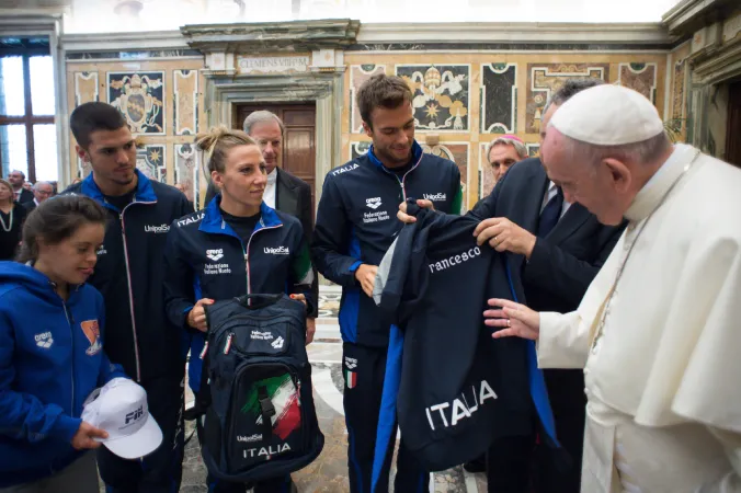 Papa Francesco e la Federazione Italiana di Nuoto | Papa Francesco incontra la Federazione Nazionale di Nuoto, 28 giugno 2018 | Vatican Media / ACI Group