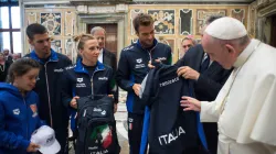 Papa Francesco incontra la Federazione Nazionale di Nuoto, 28 giugno 2018 / Vatican Media / ACI Group