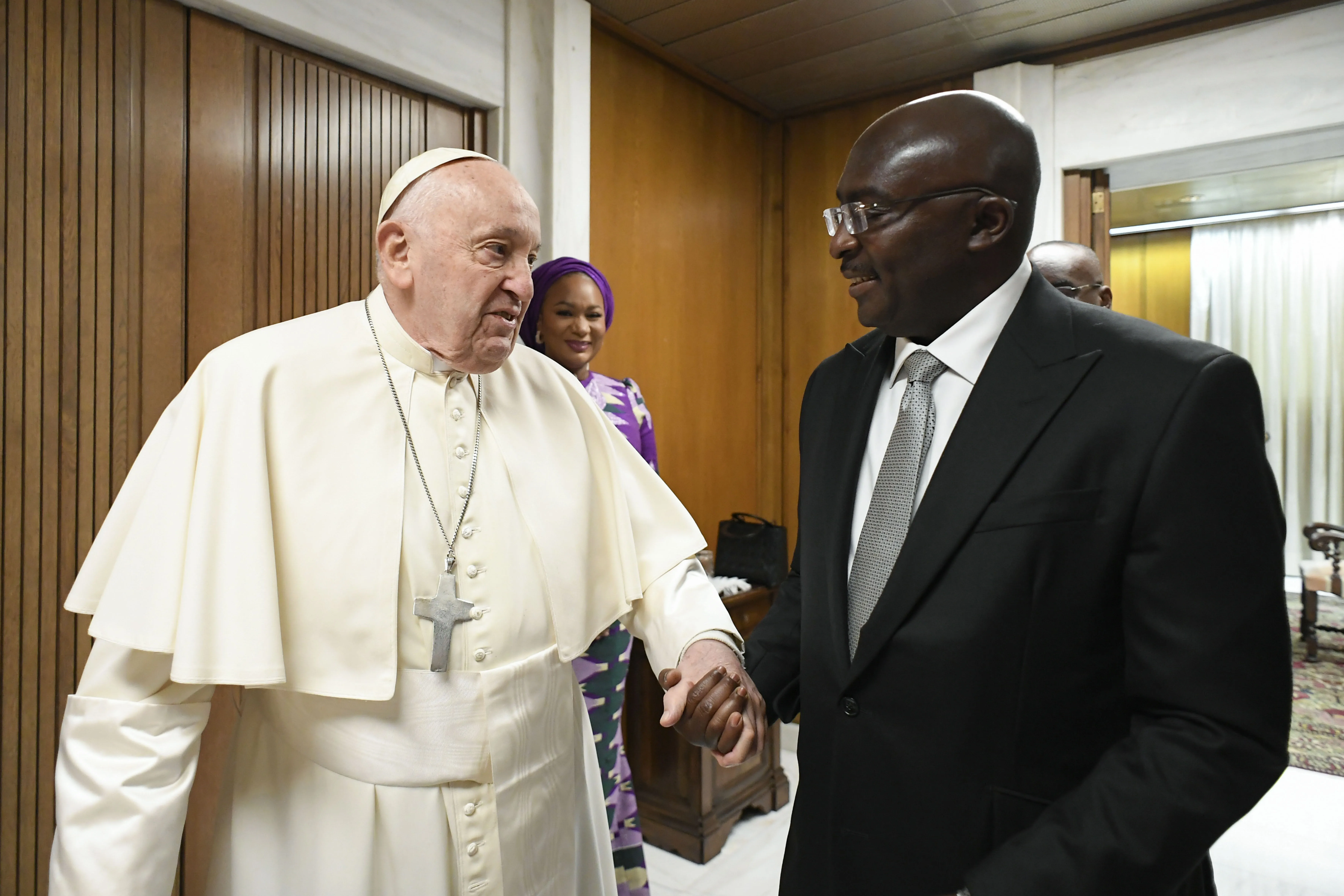 Papa Francesco e il vice presidente del Ghana Mahamudu Bawumia