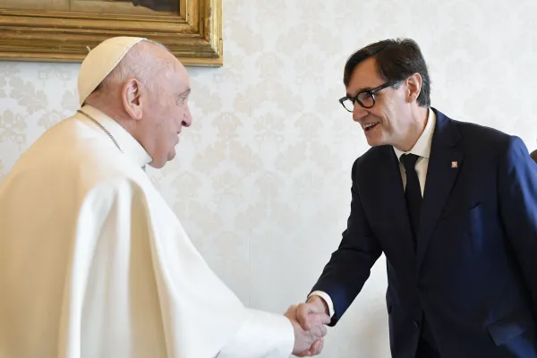 Papa Francesco con il capo dell'opposizione in Catalogna, Salvador Illa, Palazzo Apostolico Vaticano, 7 marzo 2024 / Vatican Media / ACI Group