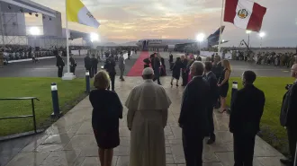 Il Papa saluta il Perù "terra di speranza" e rientra a Roma