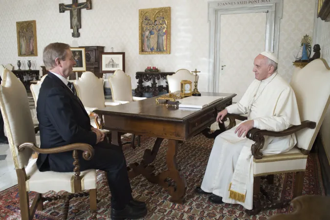 Il Papa ed Enda Kenny |  | L'Osservatore Romano / Aci Group