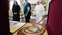 Papa Francesco con il Primo Ministro Edi Rama, 27 novembre 2021 / Vatican Media / ACI Group