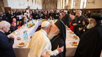 Preghiere, bene comune e dialogo: la strada ecumenica del Papa