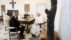 Papa Francesco e lo speaker della Camera USA McCarthy / Vatican Media / ACI Group