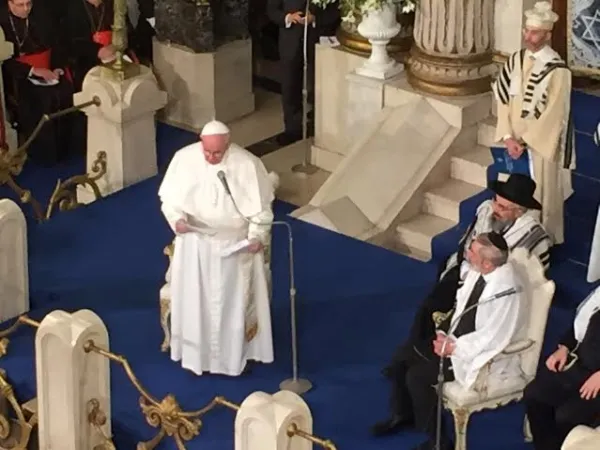 Papa Francesco parla in Sinagoga |  | Angela Ambrogetti Acistampa