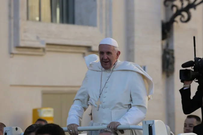Papa Francesco durante l'udienza generale | Papa Francesco durante l'udienza generale del 12 ottobre 2016 | Daniel Ibanez / ACI Group